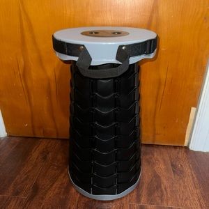 NWOT Portable Telescoping Stool